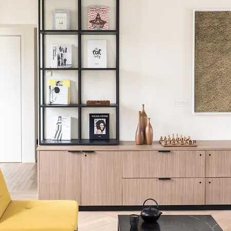 1.75 La Source アパート