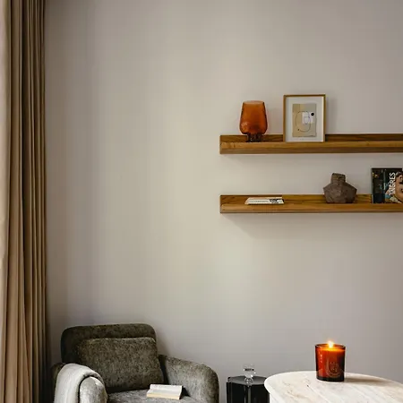 1.75 La Source Hotel