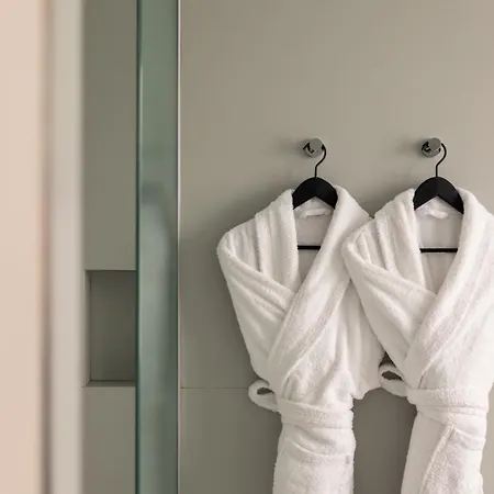 1.75 La Source * باريس