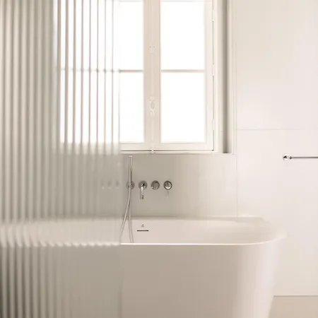 1.75 La Source * パリ