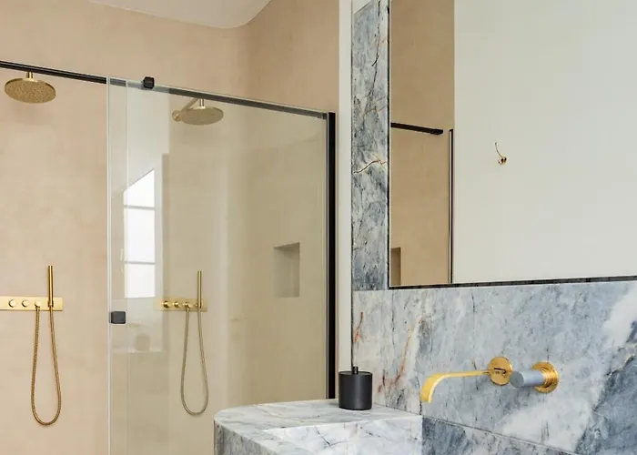 1.75 La Source Paris