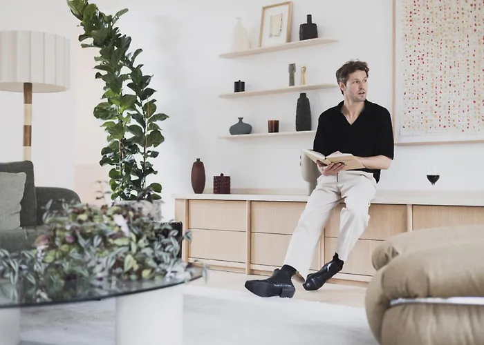 1.75 La Source Apartment *