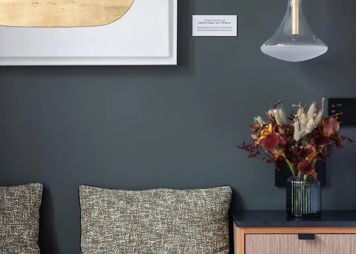 1.75 La Source Paris