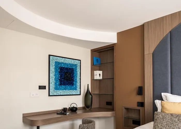 1.75 La Source Apartment