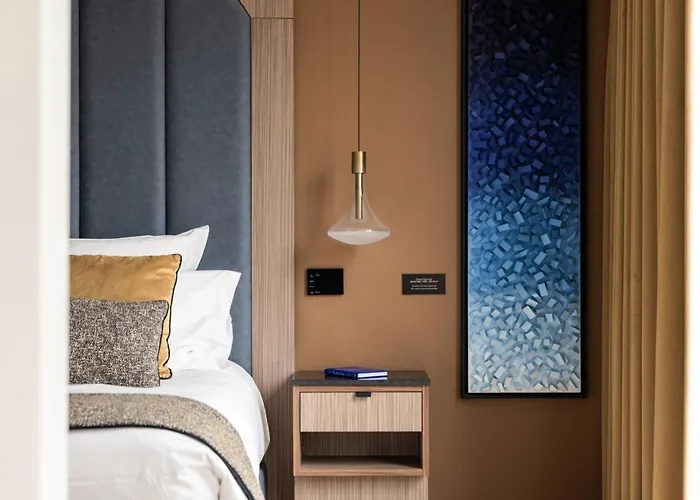 1.75 La Source Apartment Paris