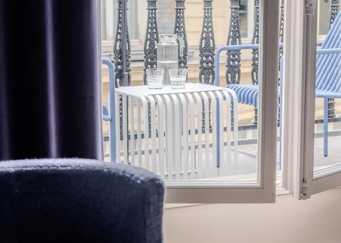 1.75 La Source Apartment *