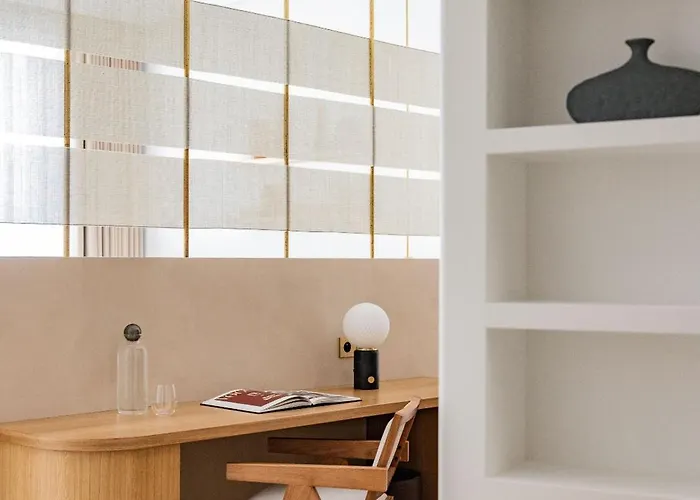 1.75 La Source * Paris