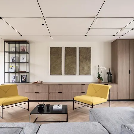 1.75 La Source Paris