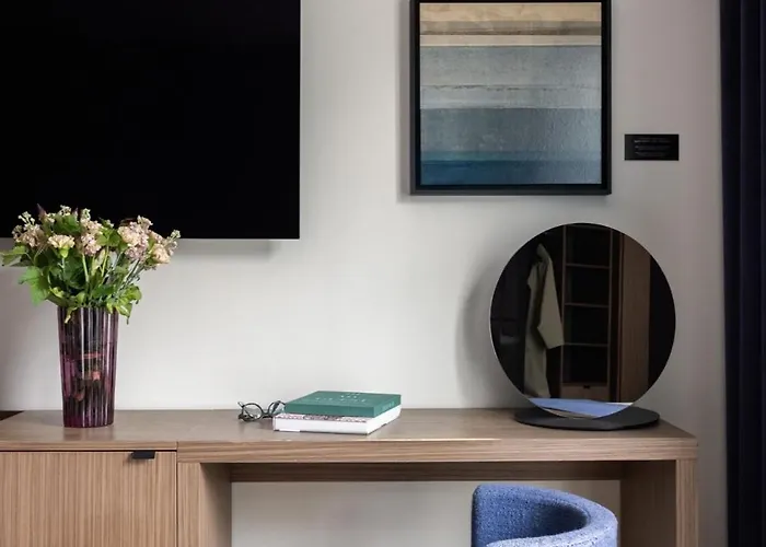 1.75 La Source * Παρίσι